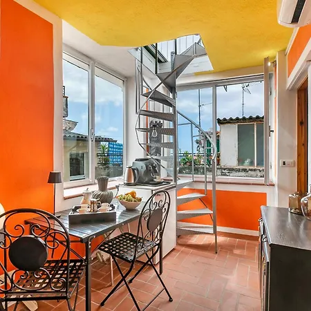 Casa Veronica - Happy *