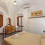Casa Veronica - Happy
